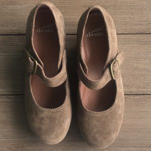 LIKE NEW DANSKO Mary Jane Wedge